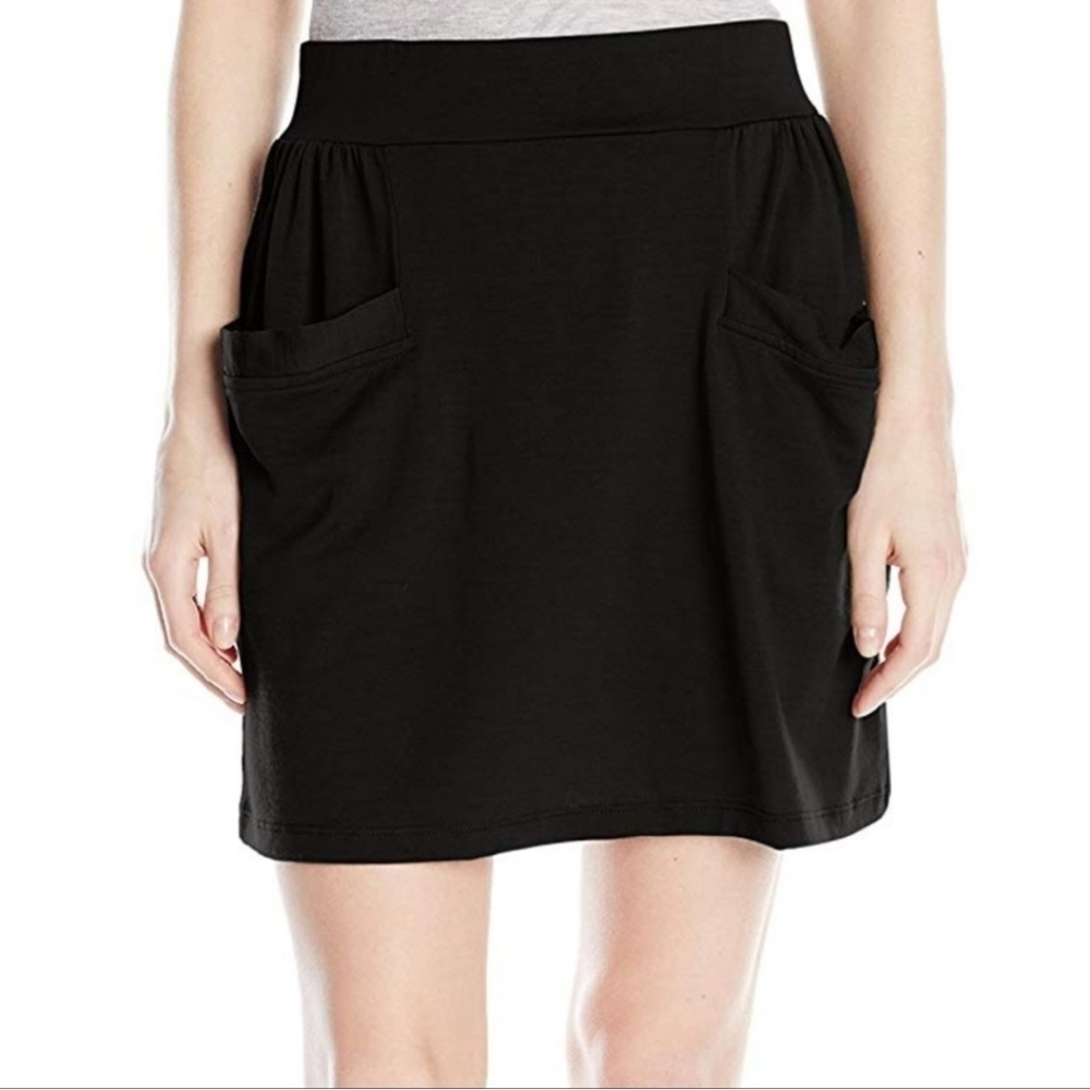 Ibex 100% Merino Wool Black Skirt Pockets